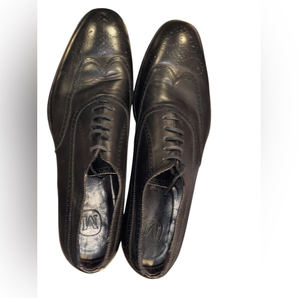 M. Gemi “Lucro” Black Italian Leather dress shoes EUC